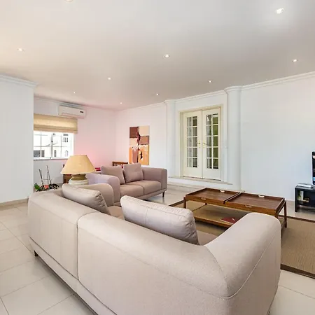 Cecília